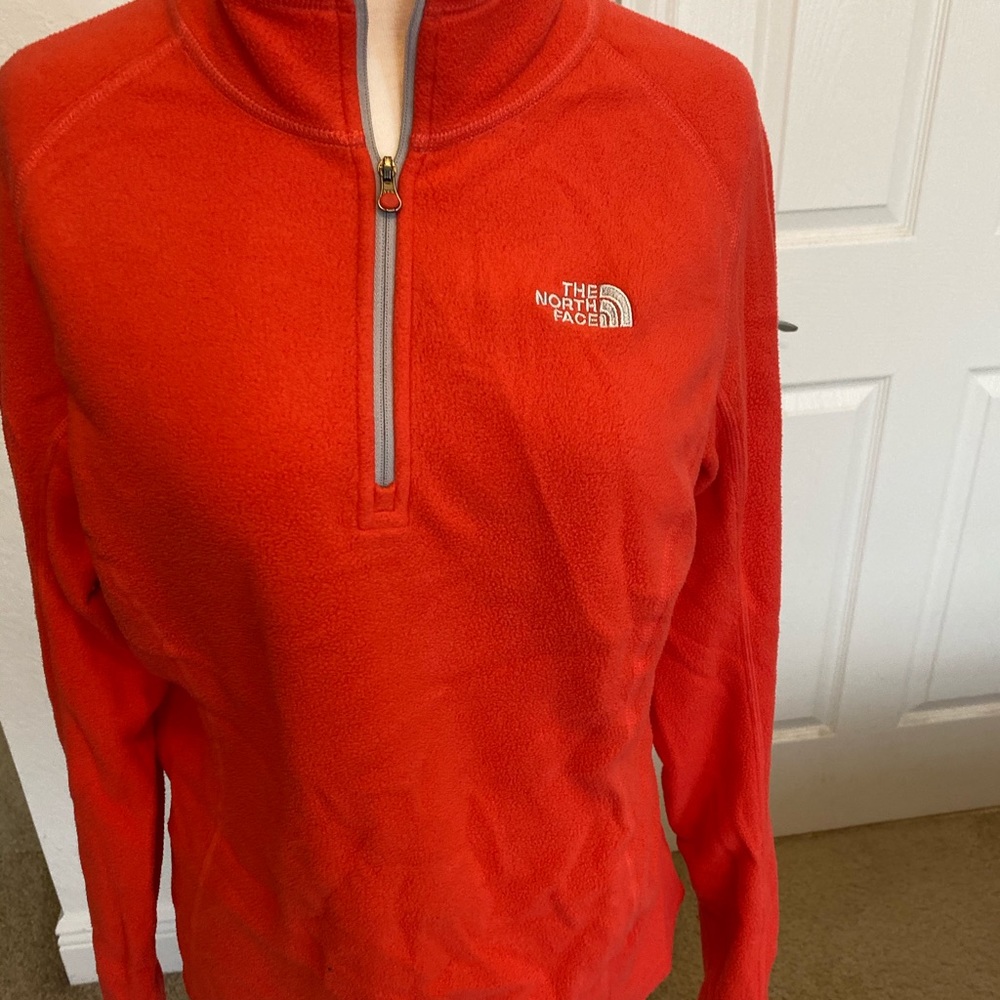 The N Face Coral Fleece w/zip